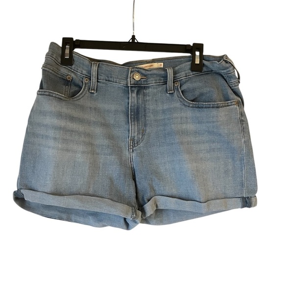 Levi’s Women's Denim Mid Length Shorts - Picture 2 of 6